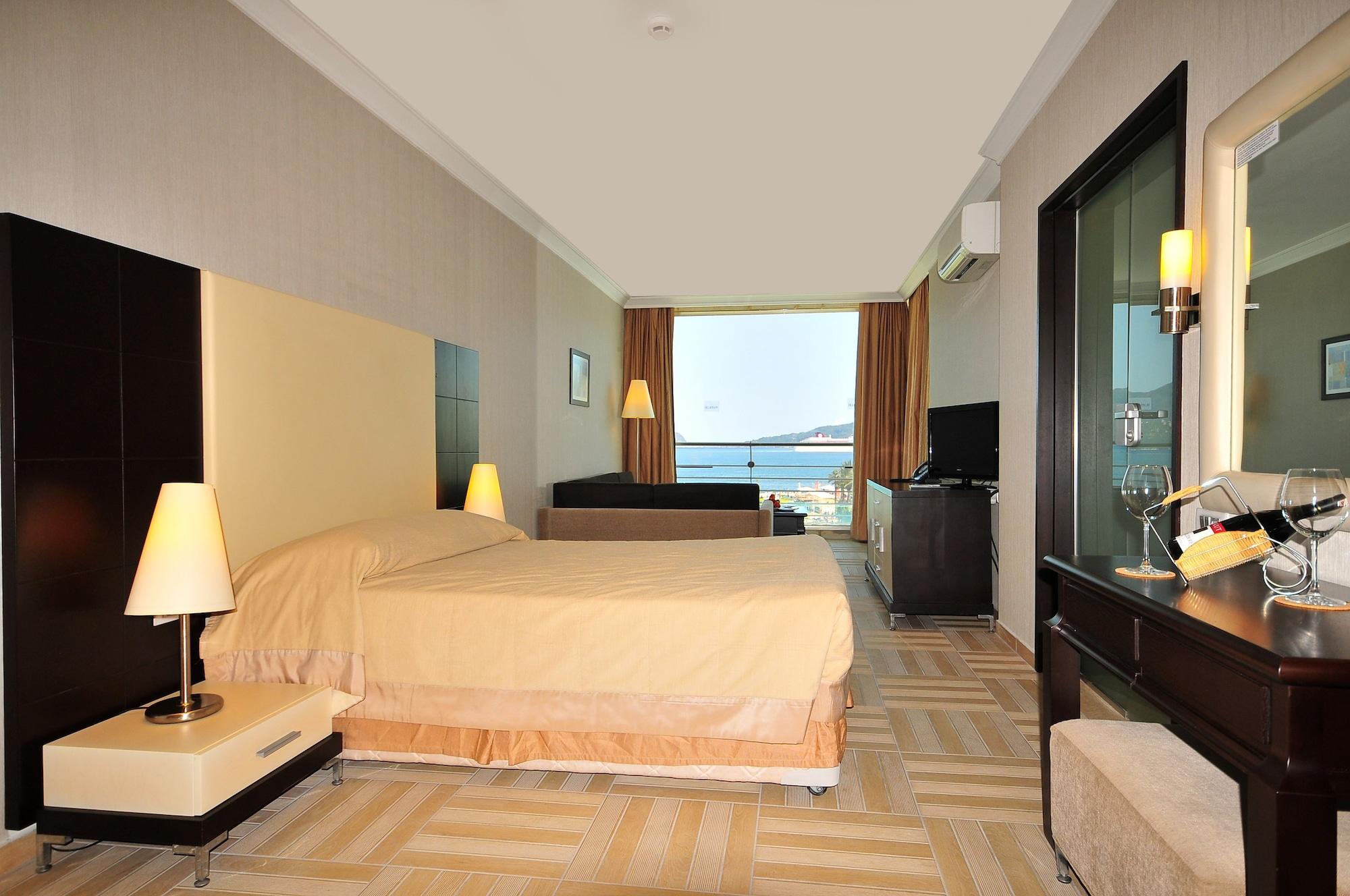 Blue Bay Platinum Hotel Marmaris Exterior photo